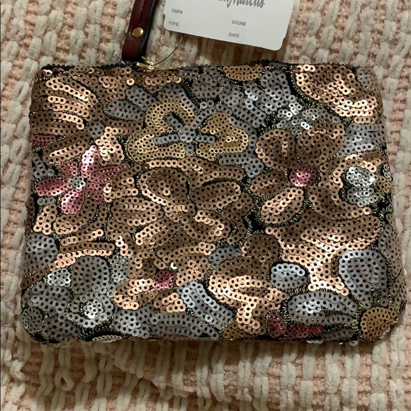 Beautiful bag from Neiman Marcus - brand new. - Picture 2 of 5
